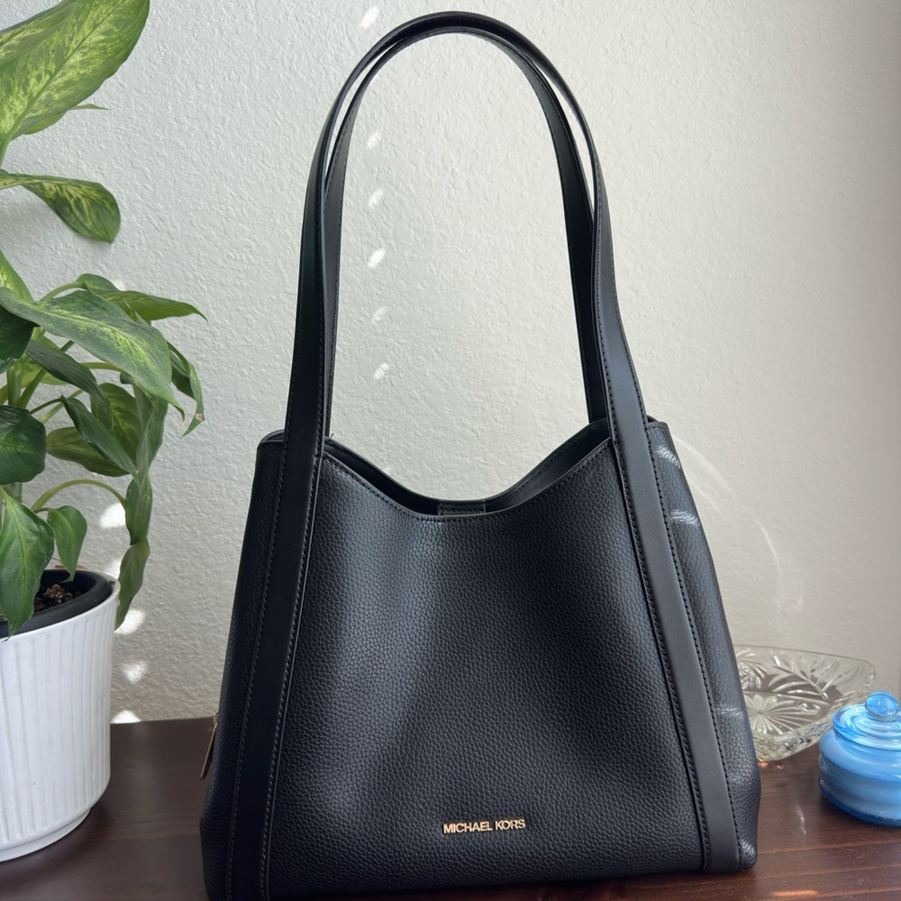 MAKE AN OFFER! Michael Kors Shoulder Bag